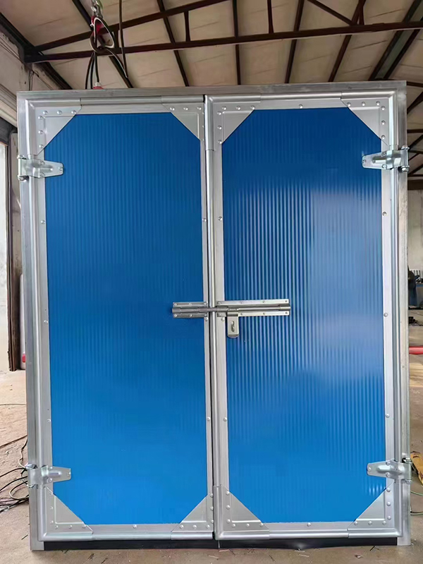 高台工业平开门