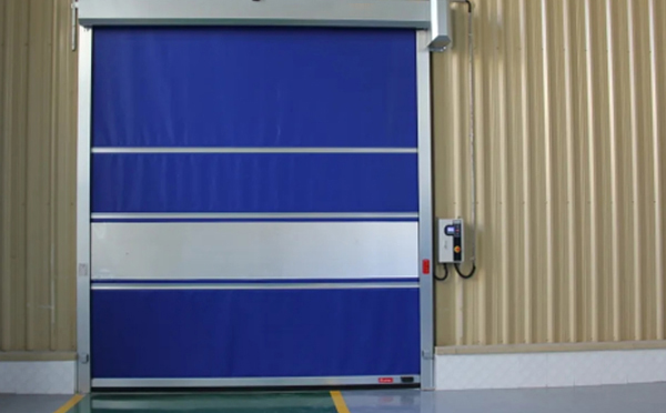 选择高台快速高台卷帘门时的注意事项