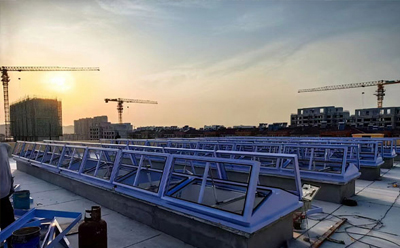 消防高台排烟窗开启角度